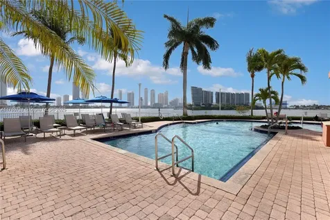 Aventura FL 33180