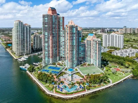 Aventura FL 33180