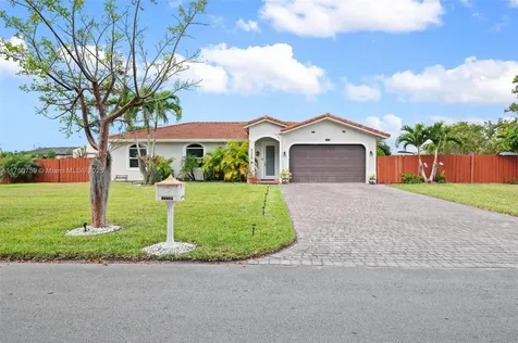 27800 SW 154th Court Homestead FL 33032