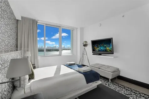 1100 West Avenue Miami Beach FL 33139
