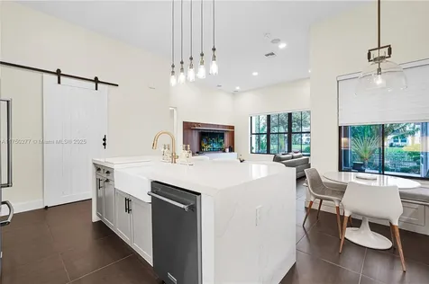 8299 NW 40th Street Cooper City FL 33024