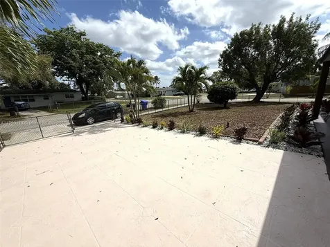 1100 N 71st Terrace Hollywood FL 33024