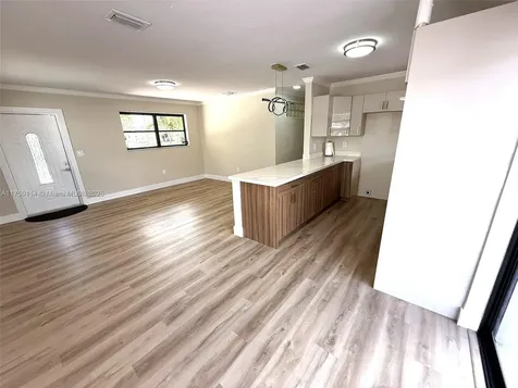 1100 N 71st Terrace Hollywood FL 33024