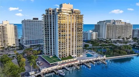 5500 Collins Avenue Miami Beach FL 33140