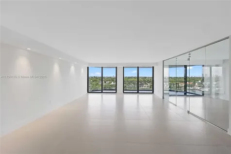 5500 Collins Avenue Miami Beach FL 33140