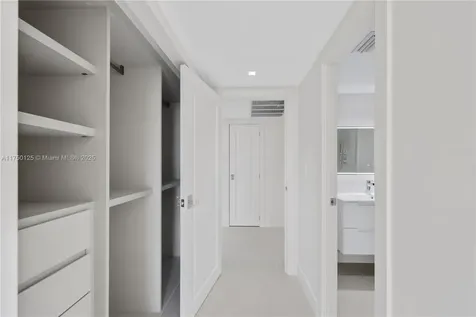 5500 Collins Avenue Miami Beach FL 33140