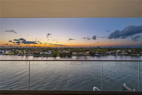 5500 Collins Avenue Miami Beach FL 33140