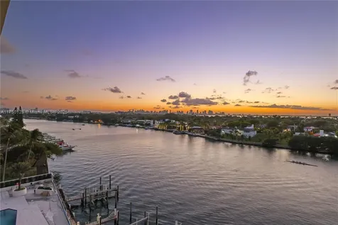 5500 Collins Avenue Miami Beach FL 33140