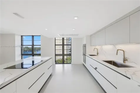 5500 Collins Avenue Miami Beach FL 33140