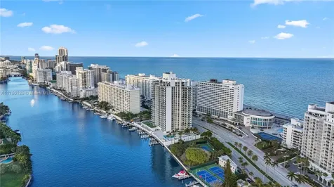 5500 Collins Avenue Miami Beach FL 33140