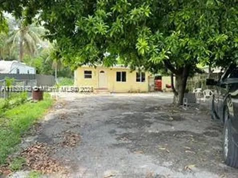 9333 NW 5th Avenue Miami FL 33150