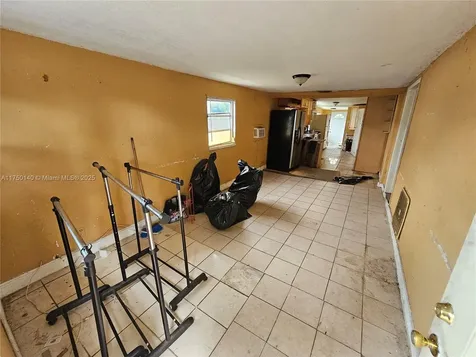 9333 NW 5th Avenue Miami FL 33150