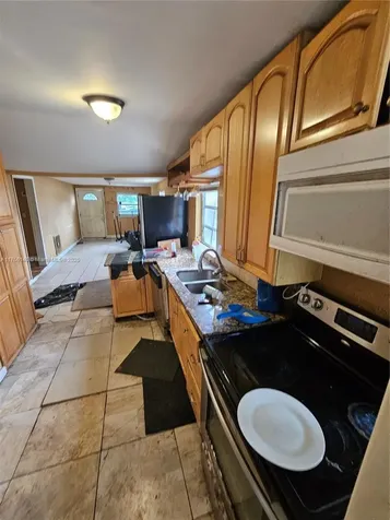 9333 NW 5th Avenue Miami FL 33150