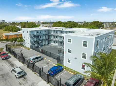 1281 NW 61st Street Miami FL 33142