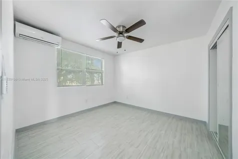 1281 NW 61st Street Miami FL 33142