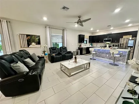 13661 SW 189th Street Miami FL 33177