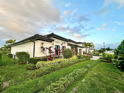 13661 SW 189th Street Miami FL 33177