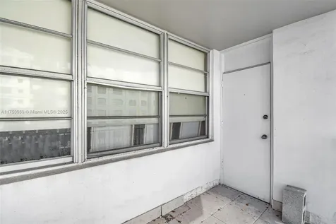 18051 Biscayne Boulevard Aventura FL 33160