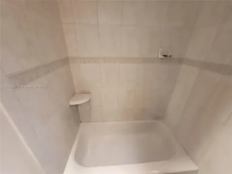 18051 Biscayne Boulevard Aventura FL 33160