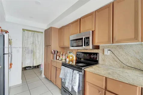 18051 Biscayne Boulevard Aventura FL 33160