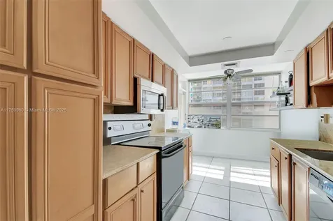 18051 Biscayne Boulevard Aventura FL 33160