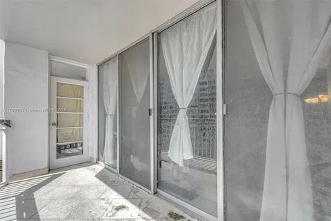 18051 Biscayne Boulevard Aventura FL 33160