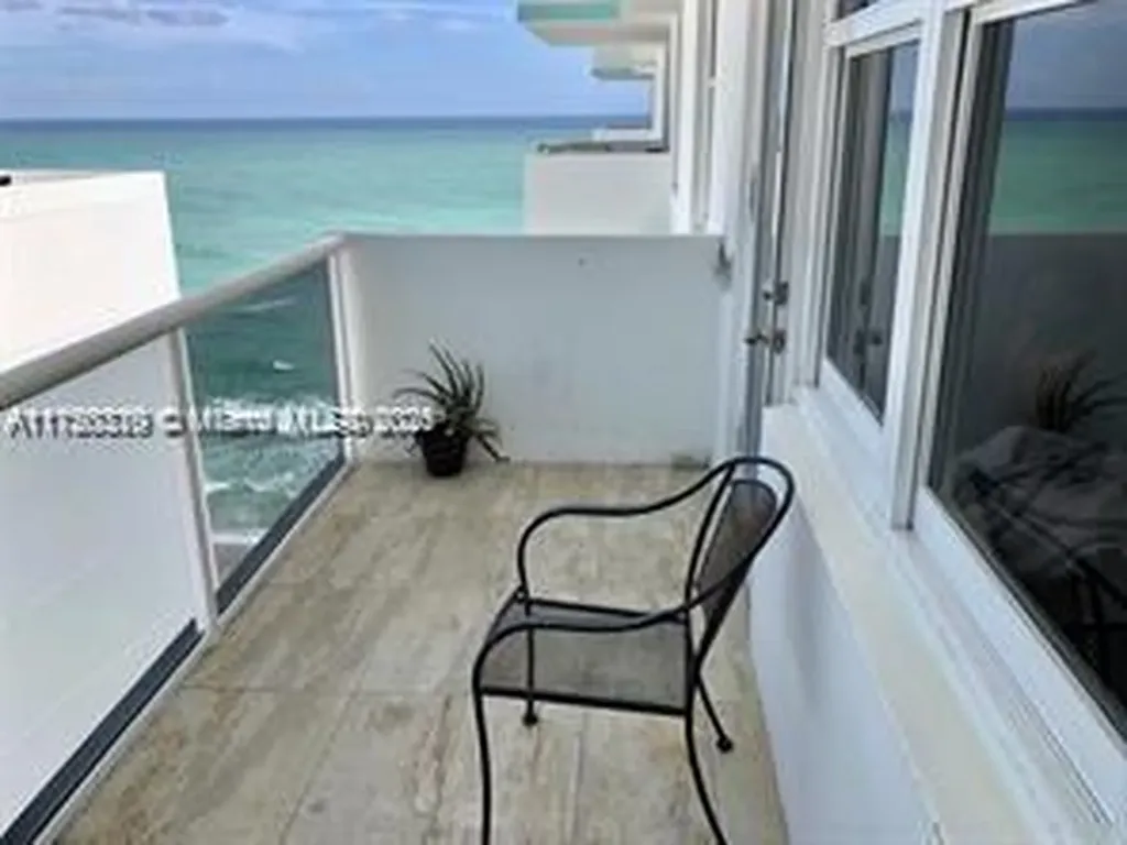 3725 S Ocean Drive Hollywood FL 33019
