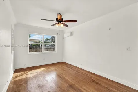 1317 N M Street Lake Worth FL 33460