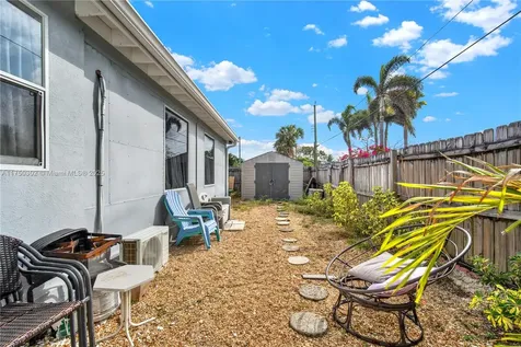 1317 N M Street Lake Worth FL 33460