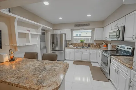 7401 Taylor Street Hollywood FL 33024