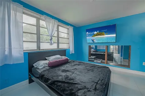 7401 Taylor Street Hollywood FL 33024