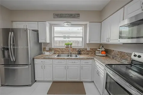 7401 Taylor Street Hollywood FL 33024