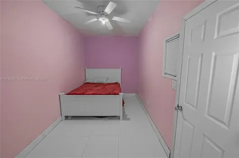 7401 Taylor Street Hollywood FL 33024