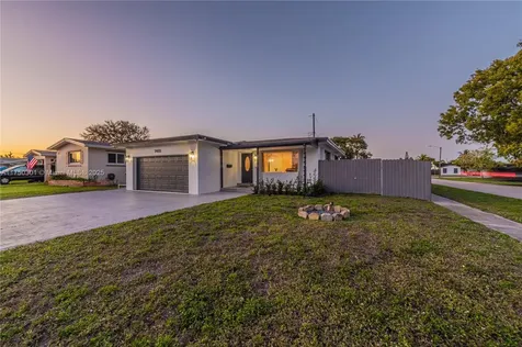 7401 Taylor Street Hollywood FL 33024