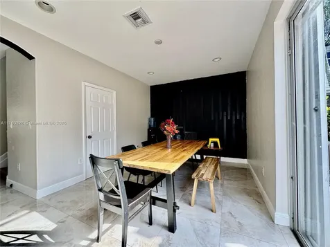 1542 SE 20th Road Homestead FL 33035