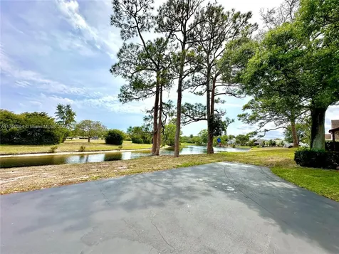 2815 Blue Spruce Court Lake Worth FL 33462