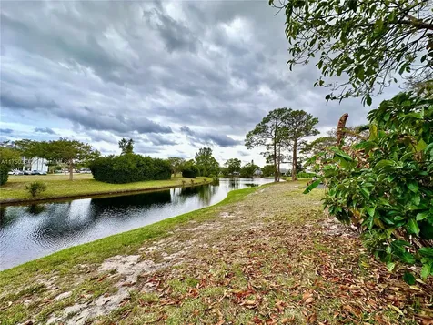 2815 Blue Spruce Court Lake Worth FL 33462