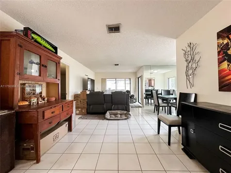 2815 Blue Spruce Court Lake Worth FL 33462