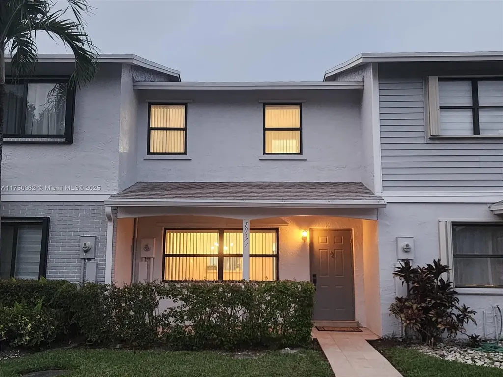 10577 NW 8th Street Pembroke Pines FL 33026
