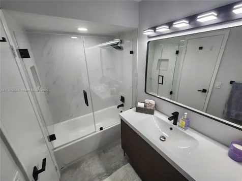 10577 NW 8th Street Pembroke Pines FL 33026