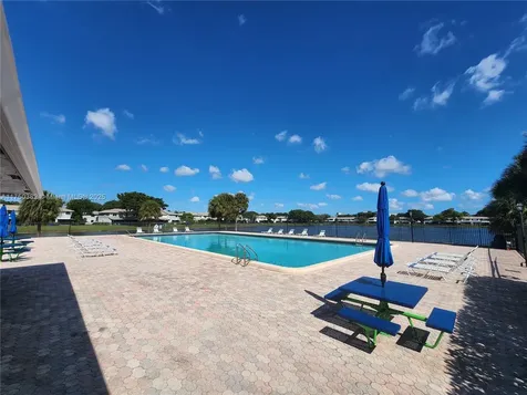 10577 NW 8th Street Pembroke Pines FL 33026