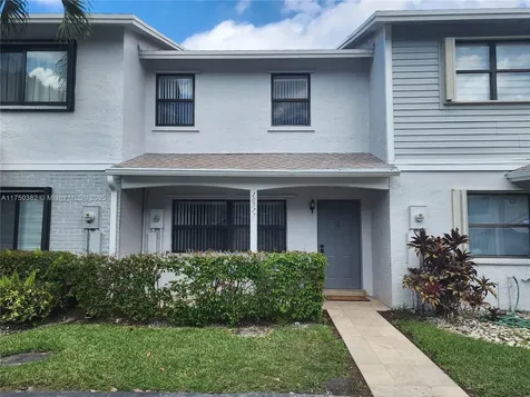 10577 NW 8th Street Pembroke Pines FL 33026