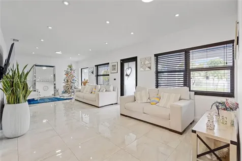 45 E 35th Street Hialeah FL 33013