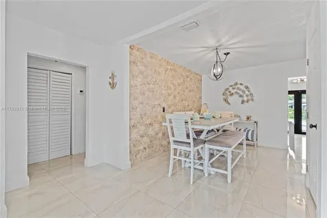 45 E 35th Street Hialeah FL 33013