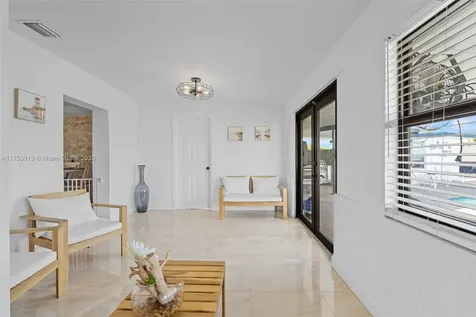 45 E 35th Street Hialeah FL 33013