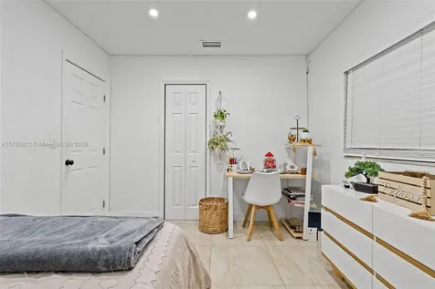 45 E 35th Street Hialeah FL 33013
