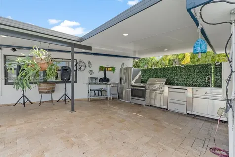 45 E 35th Street Hialeah FL 33013