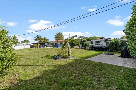 45 E 35th Street Hialeah FL 33013