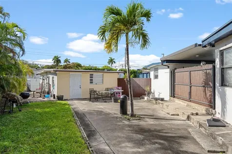 45 E 35th Street Hialeah FL 33013