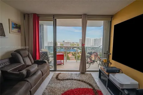 3675 N Country Club Drive Aventura FL 33180